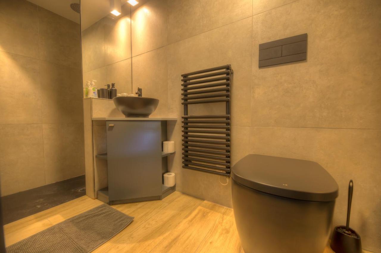 Cute And Modern Duplex Apartment In Ideal Location Rcas1-1 Valletta Kültér fotó