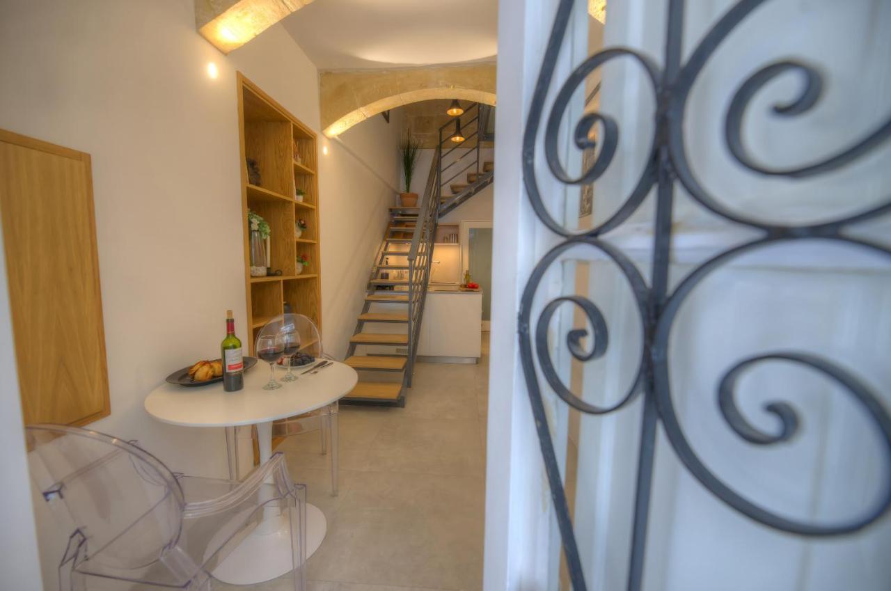 Cute And Modern Duplex Apartment In Ideal Location Rcas1-1 Valletta Kültér fotó